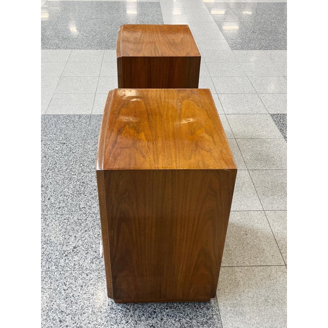 Widdicomb Walnut Nightstand End Tables by T. H. Robsjohn-Gibbings - A Pair For Sale In New York - Image 6 of 11