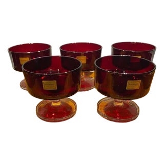 Luminarc Verrerie Darques France Ruby Red Champagne Coupe Glasses, 1970s, Set of 5 For Sale