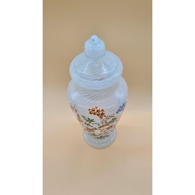 White Murano Glass Vase, Reticello,, Italy, 1960s. For Sale - Image 3 of 15