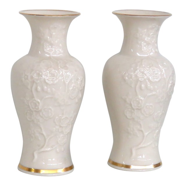 Lenox Ming Blossom Vase Pair of 2 Embossed Ivory Porcelain With Gold Trim 4930b For Sale