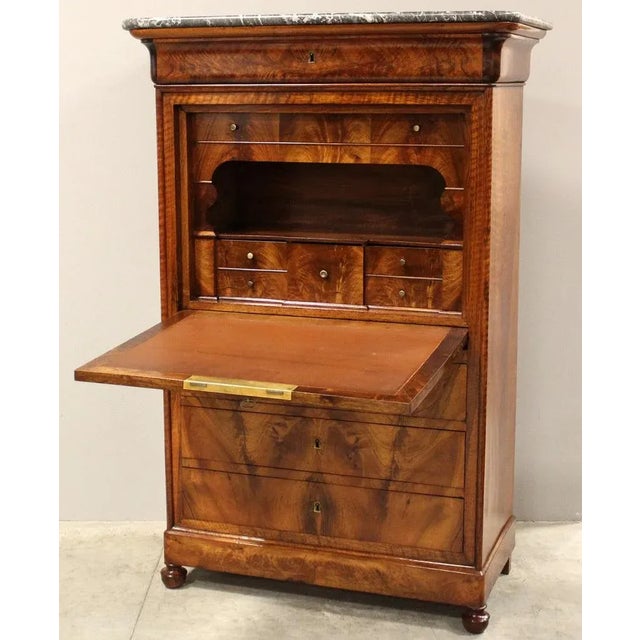 Secretaire Cappuccino Luigi Filippo. In solid walnut and root in walnut root, with marble top Halfway era - Luigi Filippo....