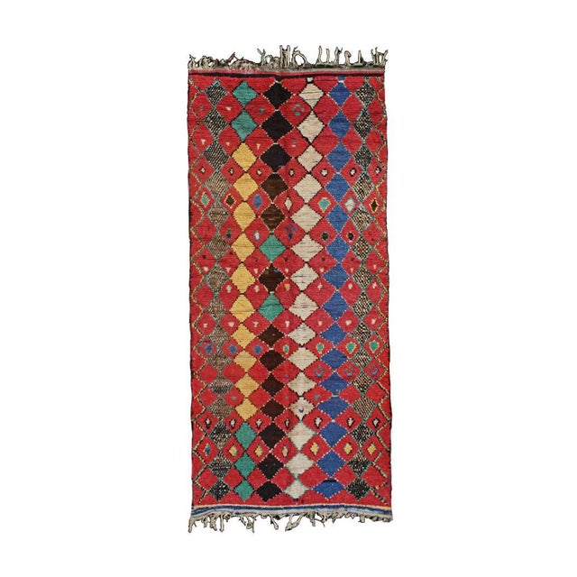 Measurements: 280 X 115 cm / 110.2 X 45.3 inches Tecnique: Knotted Age: Ancient Material: Wool (Weft) - Wool (Warp)