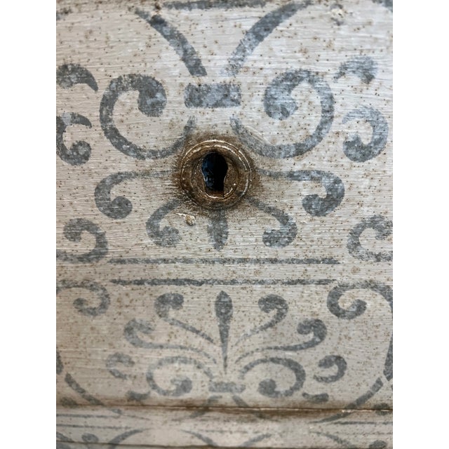 Italian Tuscan Painted Three Drawer Commode - 19th C For Sale - Image 4 of 10