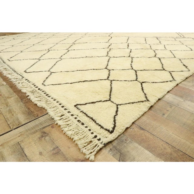 Organic Modern Beni Mrirt Moroccan Rug - 09'10 X 13'00 For Sale In Dallas - Image 6 of 9