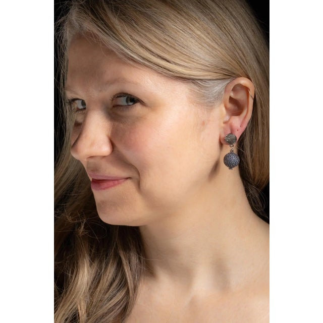 Contemporary Pair of Drop Earrings With Pave` Set Blue Sapphires and Diamonds For Sale - Image 3 of 4