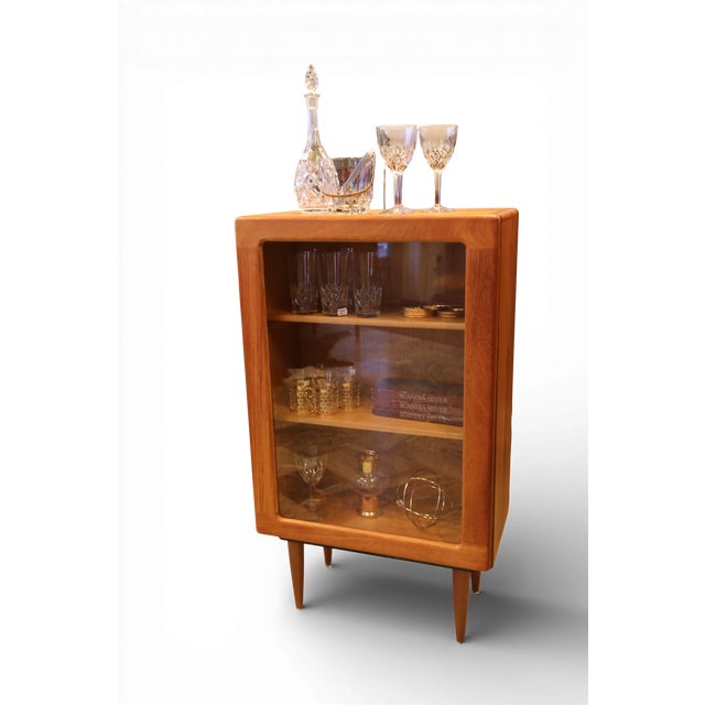 Vintage Danish Display Cabinet in Teak from Dyrlund, 1960s For Sale - Image 17 of 18