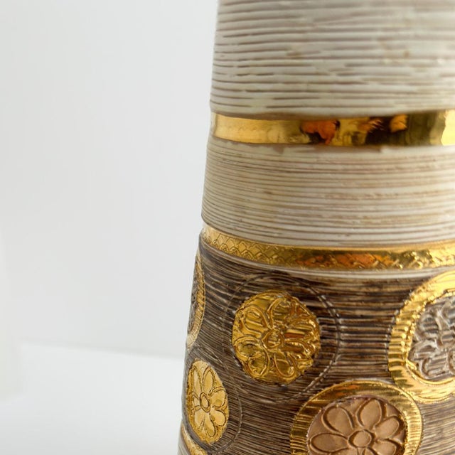 Gold Sgraffito Vase by Fratelli Fanciullaci for Elbee, 1950s For Sale - Image 9 of 10