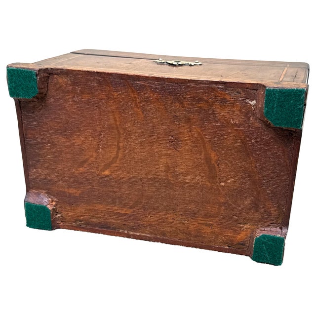 Georgian Walnut Rectangular Tea Caddy, 18th Century For Sale - Image 10 of 15