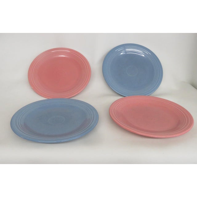 Mid-Century Modern Fiesta Usa Homer Laughlin Set of 4 Dinner Plates 2 Pink 2 Blue Lead Free 4850b For Sale - Image 3 of 12