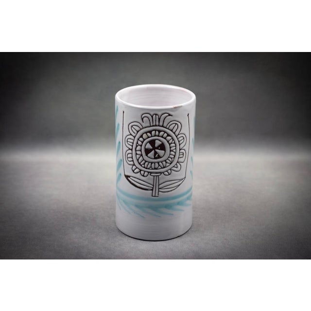 Cylindrical Vase in Glazed Earthenware with Stylized Rooster and Flower by Michel Barbier, Lully, Haute-Savoie, 1970-1986 For Sale - Image 4 of 10