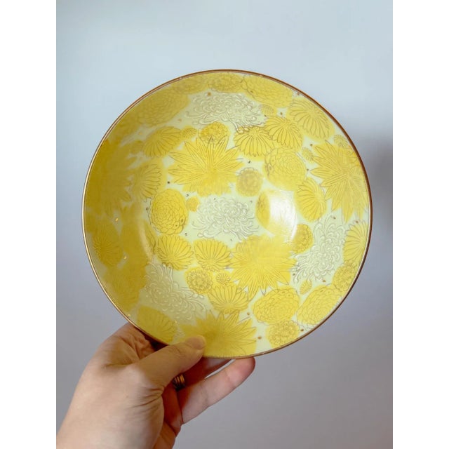 Early 20th Century Early 20th Century Japanese Kutani Chrysanthemum Porcelain Bowl, Signed For Sale - Image 5 of 6