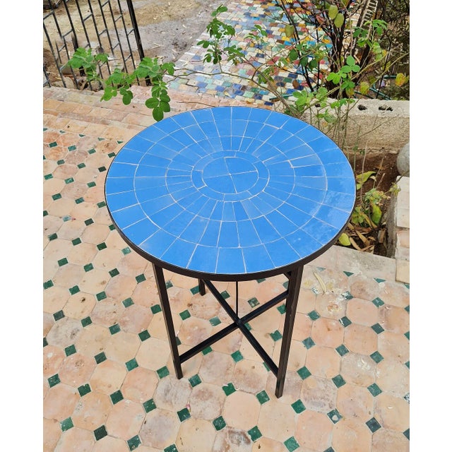 Hind' Decoritave White Round Table With Mosaic Artwork For Sale - Image 6 of 6