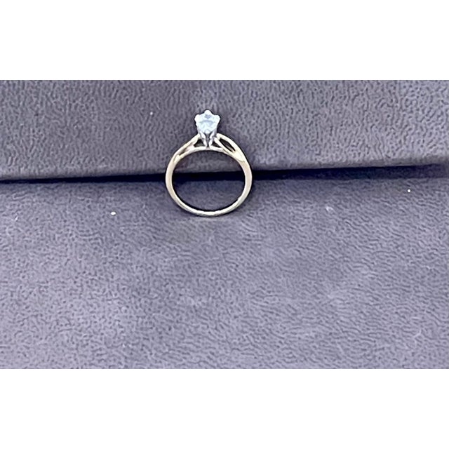 Metal 0.72 Carat Diamond Solitaire Pear Shape VS/E Engagement Ring 14 Kt Yellow Gold For Sale - Image 7 of 18
