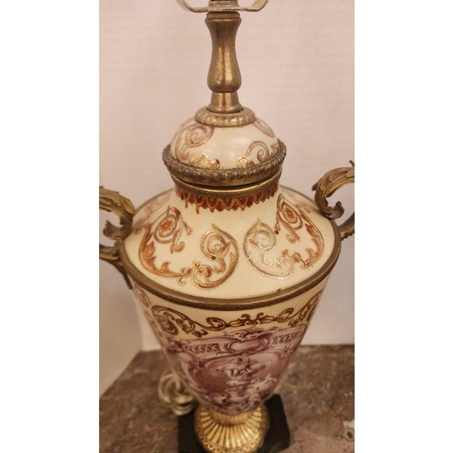 Pair of Early 20th Century Royal Vienna Style Lamps With Broznze Mounts For Sale In Dallas - Image 6 of 10