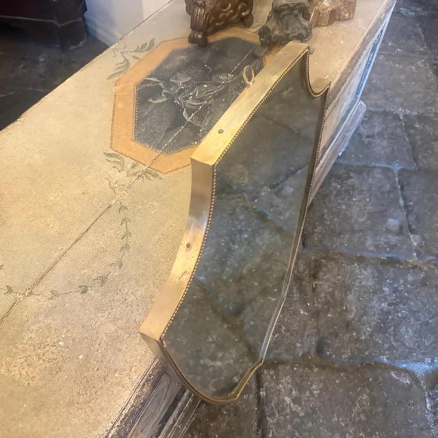 1960s Gio Ponti Style Mid-Century Modern Brass Italian Shield Wall Mirror For Sale - Image 16 of 17