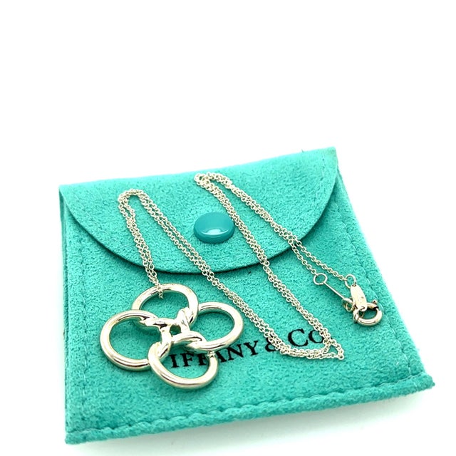 2020s Tiffany & Co. Sterling Silver Elsa Peretti Quadrifoglio Pendant Necklace 7g For Sale - Image 5 of 6