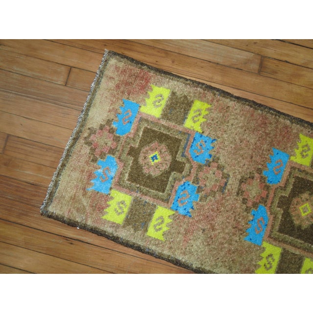 Contemporary 1950s Mini Turkish Anatolian Rug For Sale - Image 3 of 5