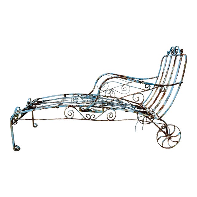 30's Wrought Iron Art Nouveau Style Chaise Fully Extended For Sale