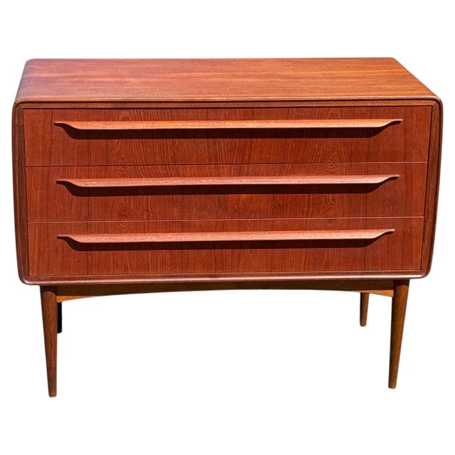 Teak Dresser attributed to Johannes Andersen, 1960s For Sale - Image 15 of 15
