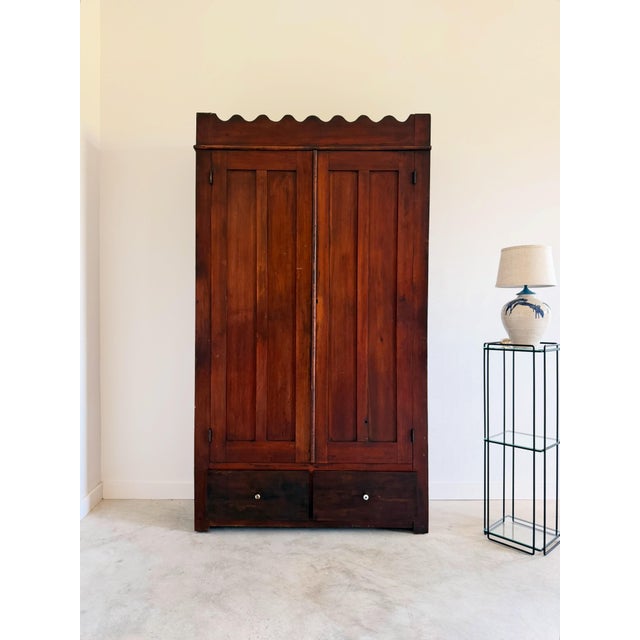 19th C. Walnut Cabinet With Scallop Trim American Primitive Armoire Closet For Sale - Image 4 of 16
