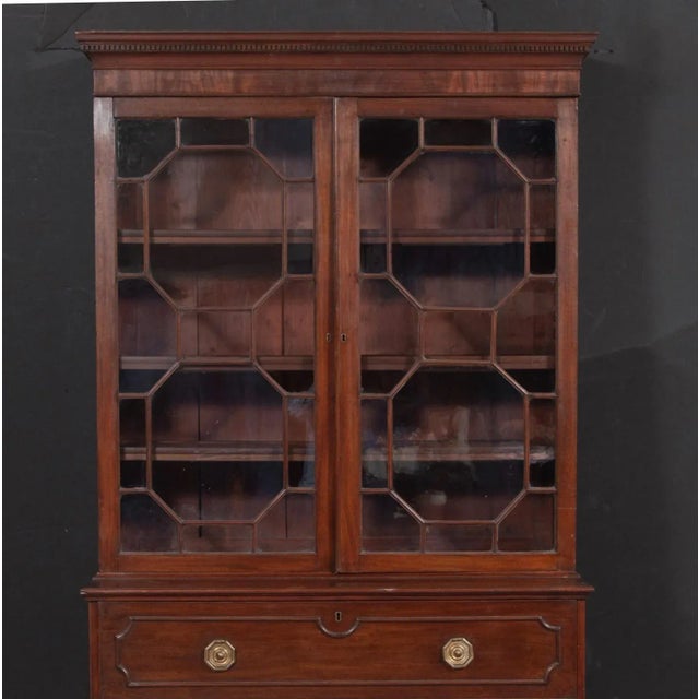 George III English Antique Mahogany Bookcase Secretary Desk Circa 1780 For Sale In New York - Image 6 of 9
