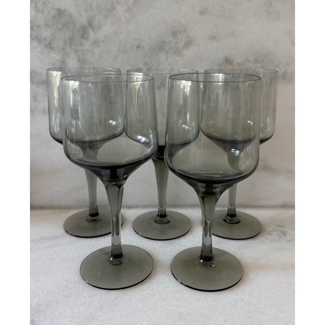Set of 6 vintage Orrefors Rhapsody Smoke cordial glasses in a beautiful smoky gray color with a characteristic gradient...
