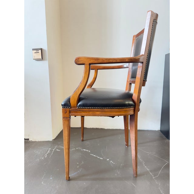 1920s Classic Executive Armchair in Cherry Wood and Leather, 1920 For Sale - Image 5 of 10