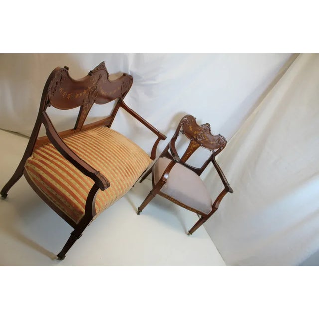 Circa 1910s English Edwardian Mahogany Inlaid Settee and Matching Chair For Sale - Image 4 of 12