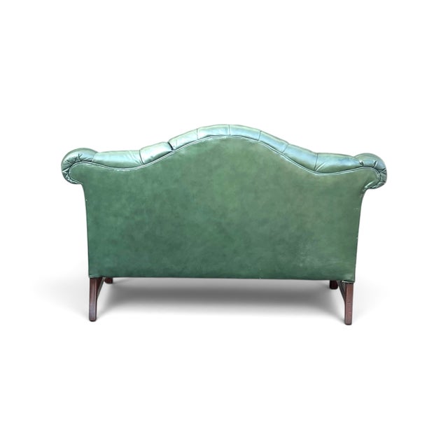 Vintage English Chippendale-Style Forest Green Tufted Leather Camelback Settee For Sale - Image 13 of 15