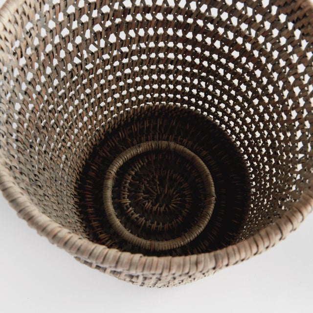 Kenneth Ludwig Chicago Burma Rattan Hurricane Large For Sale - Image 4 of 4