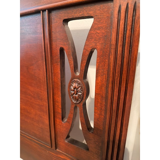 Vintage Federal Carved Mahogany Twin Beds, Pair For Sale - Image 4 of 16