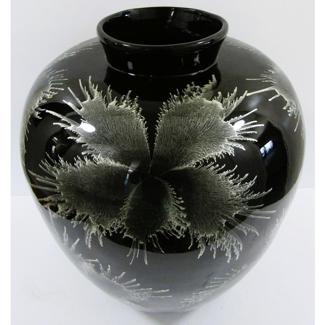 Vintage 1960s Large Black Lacquer Over Bamboo Urn Vase With Silver Floral Design For Sale - Image 4 of 9