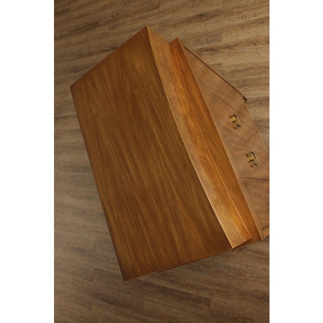 Widdicomb Mid-Century Modern Walnut & Burl Gentlemans Chest For Sale In Philadelphia - Image 6 of 18