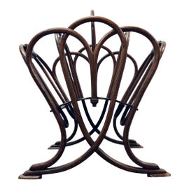 Example of Vienna Secession Magazine Racks