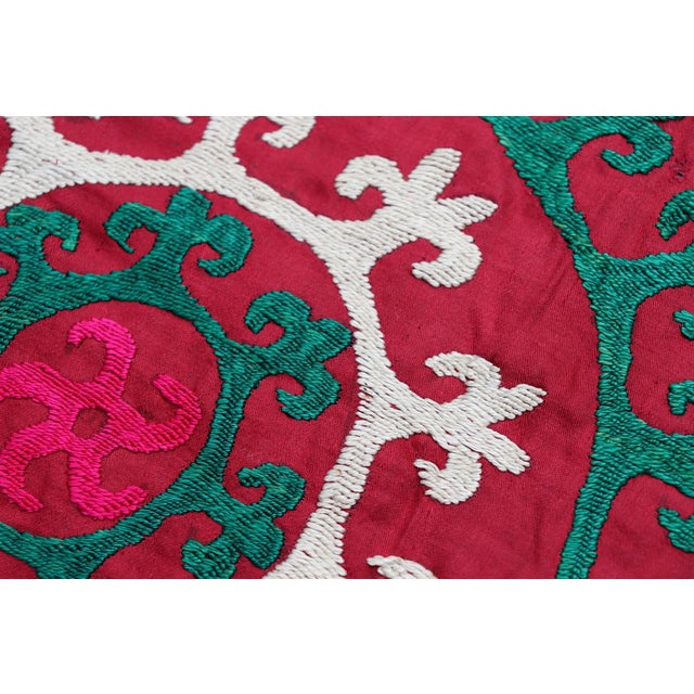 Vintage Hand-Embroidered Suzani Wall Hanging, 1920s For Sale - Image 13 of 18