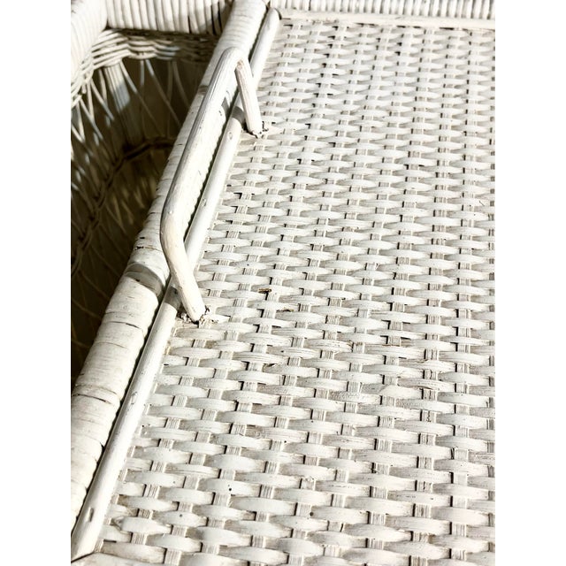 Vintage White Wicker Bed Tray With Removable Tray For Sale - Image 14 of 18