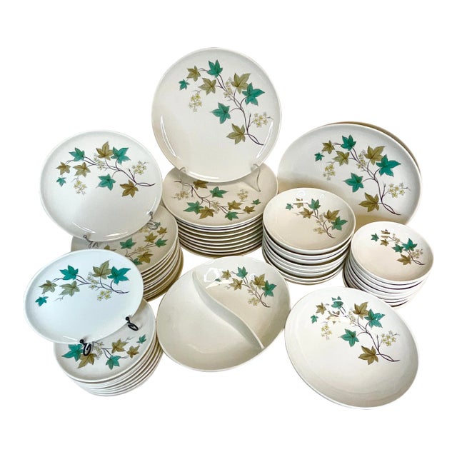 1960s Mid-Century Boho Chic Arts & Crafts Syracuse Woodbine China Service for 8+ - Set of 53. For Sale