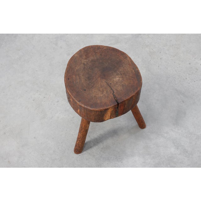 Rustic Oak Tripod Stool with Round Wooden Seat, France, 1920 For Sale - Image 9 of 11