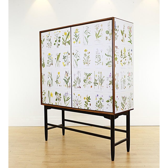 Mid-Century Modern Vintage Cabinet with Nordens Flora Illustrations in the style of Josef Frank, 1960s For Sale - Image 3 of 10