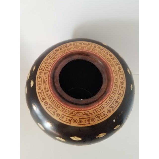 1970s Vintage Chinoiserie Metal Hand Painted Black Lacquer Jardiniere For Sale - Image 5 of 8