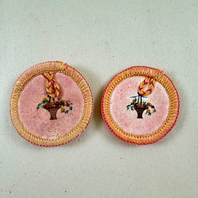 1930s Art Deco Houbigant Paris Floral Basket Motif Triple Folding Compact For Sale - Image 9 of 14