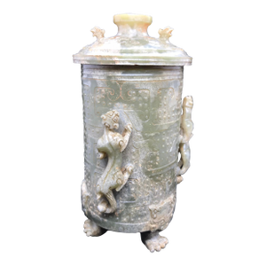 A Beautiful Archaistic Jade Vessel in Warring States Style