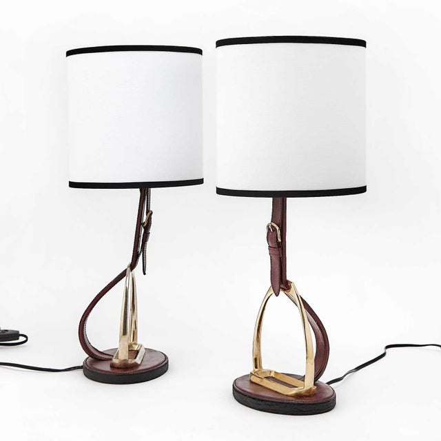 Longchamps Pair of Longchamp Paris Gilt-Metal and Leather Equestrian Themed Table Lamps - Mid 20th Century For Sale - Image 4 of 5