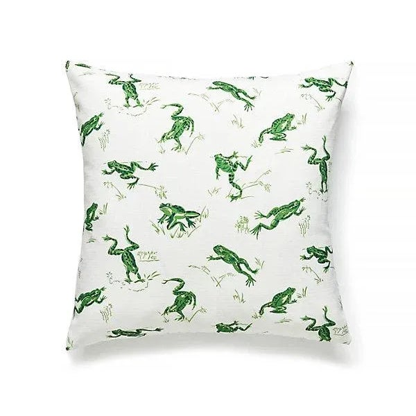 Traditional The House of Scalamandré Calabasas Cnty Outdoor Pillow, Snap Pea For Sale - Image 3 of 3