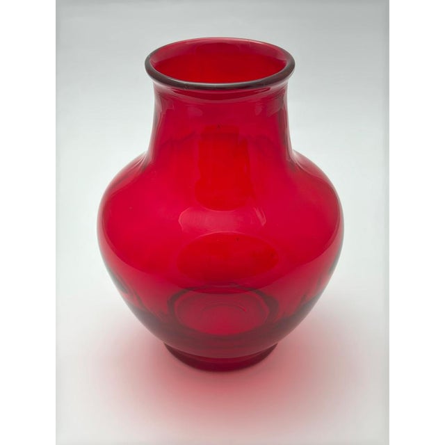 Mid-Century Modern Red Glass Vase in Wave Pattern from Whitefriars, 1950s For Sale - Image 6 of 10