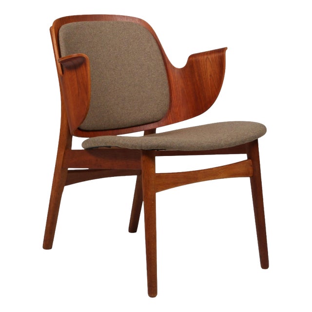 Danish Model 107 Lounge Chair with Oak Frame by Hans Olsen for Bramin, 1960s For Sale