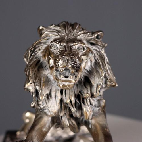 Rampant Lion in Silver Sheet Manufacture Ottaviani For Sale - Image 3 of 11