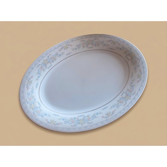 Fairfield "Rosepoint" Fine China - 5-Piece Service Set for 12 With Additional Service China - 63 pcs For Sale - Image 10 of 11