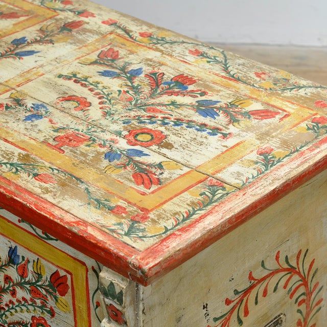 Beige Folk Art Bridal Chest, 1950 For Sale - Image 8 of 13