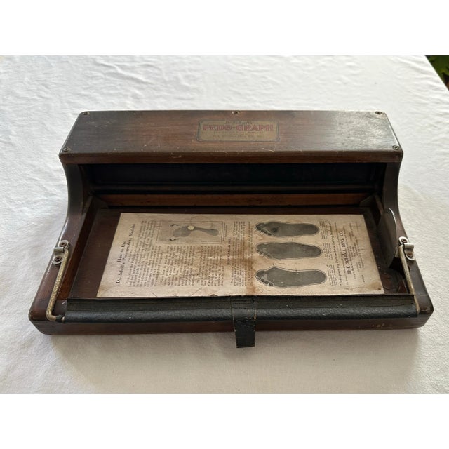 American Vintage Dr Scholl Pedo-Graph Display Item For Sale - Image 3 of 5